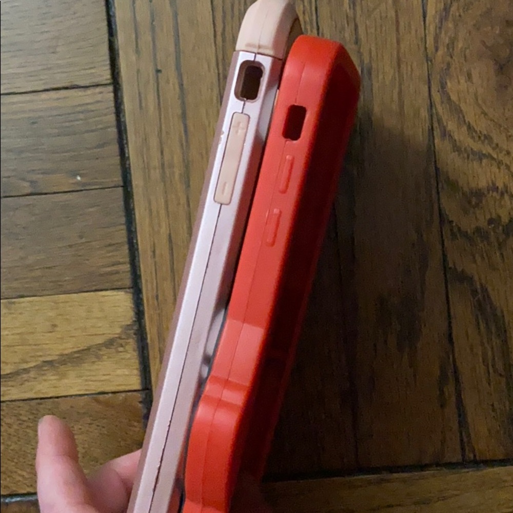 Hello Kitty Case Bundle ❤️ - Picture 5 of 8